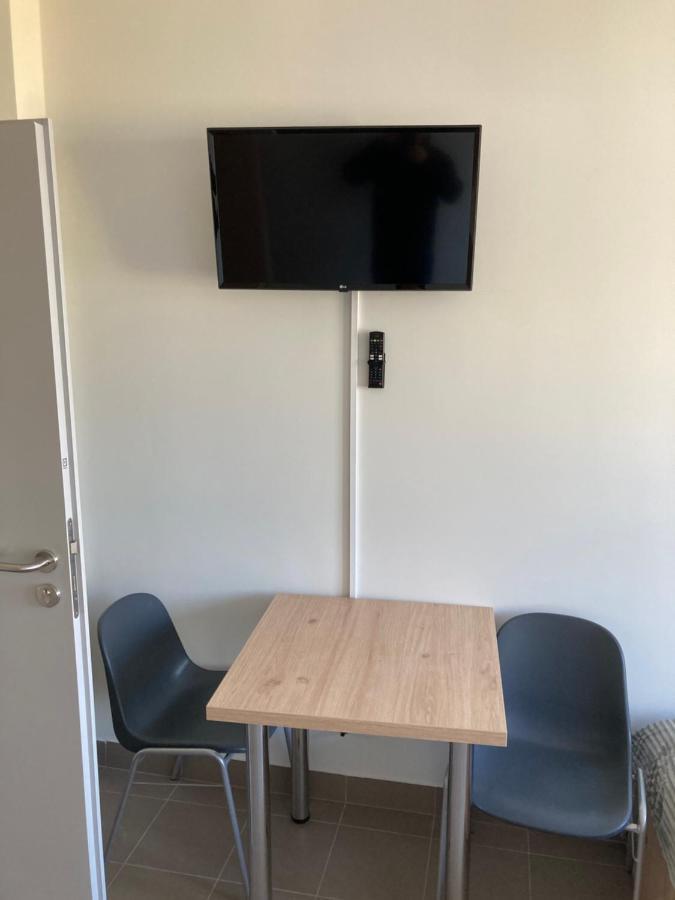 Hostel Przy Stadionie Явожно Экстерьер фото