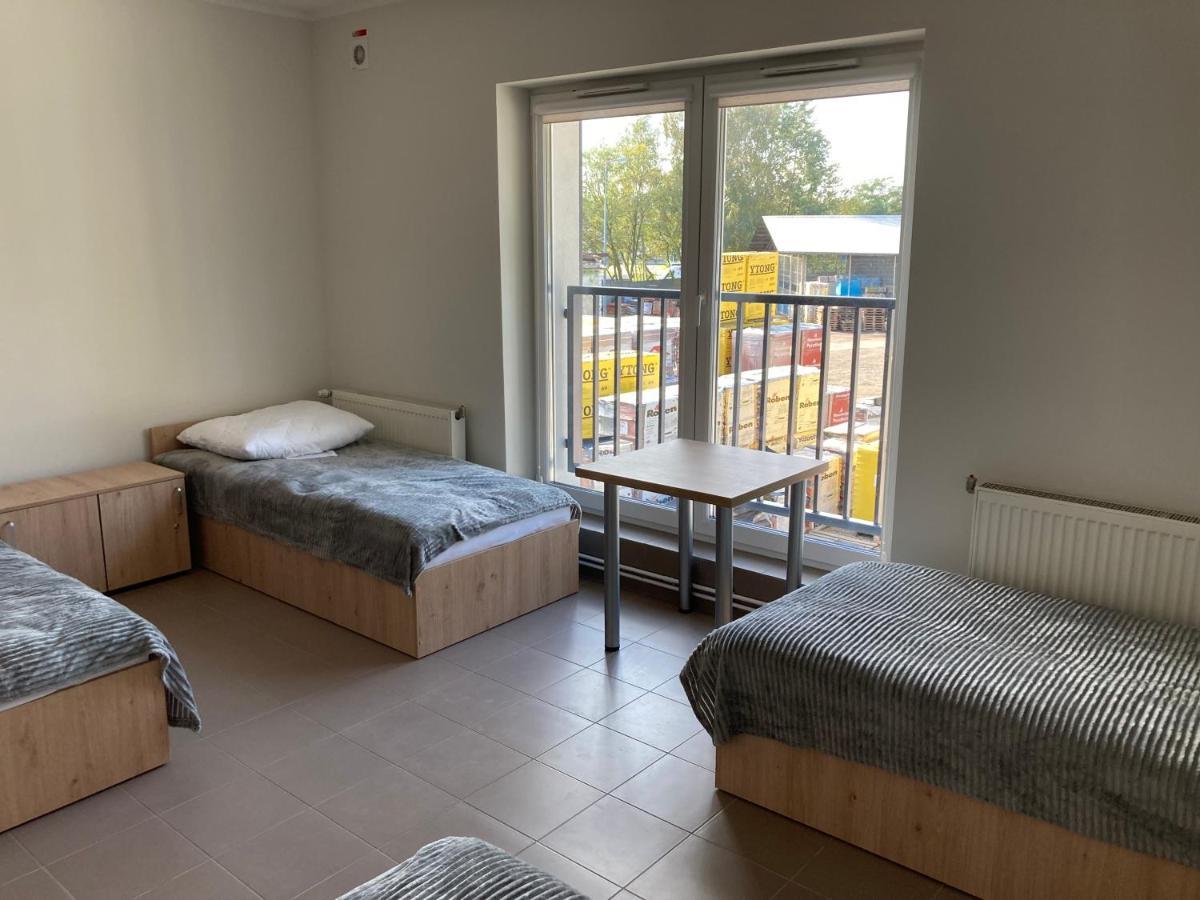 Hostel Przy Stadionie Явожно Экстерьер фото