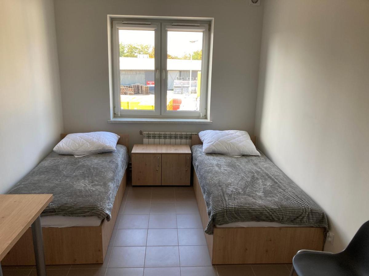 Hostel Przy Stadionie Явожно Экстерьер фото